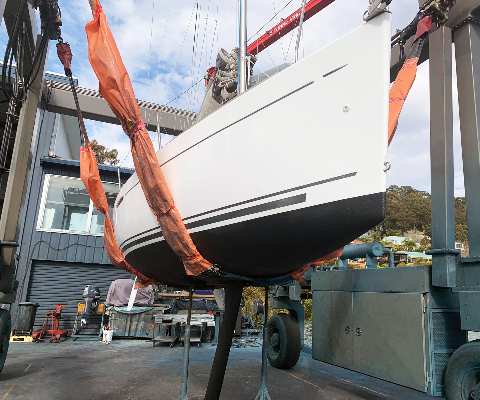 Yacht survey, antifoul and maintenance
